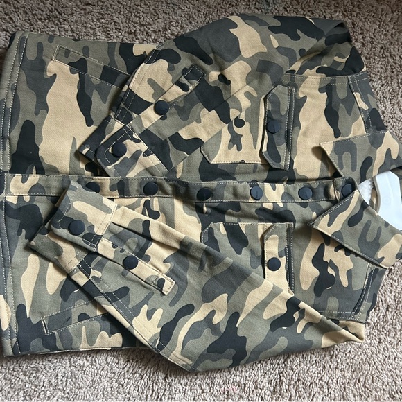 JOES’s Jeans NWT Camo Sherpa-Lined Jacket - Picture 3 of 4